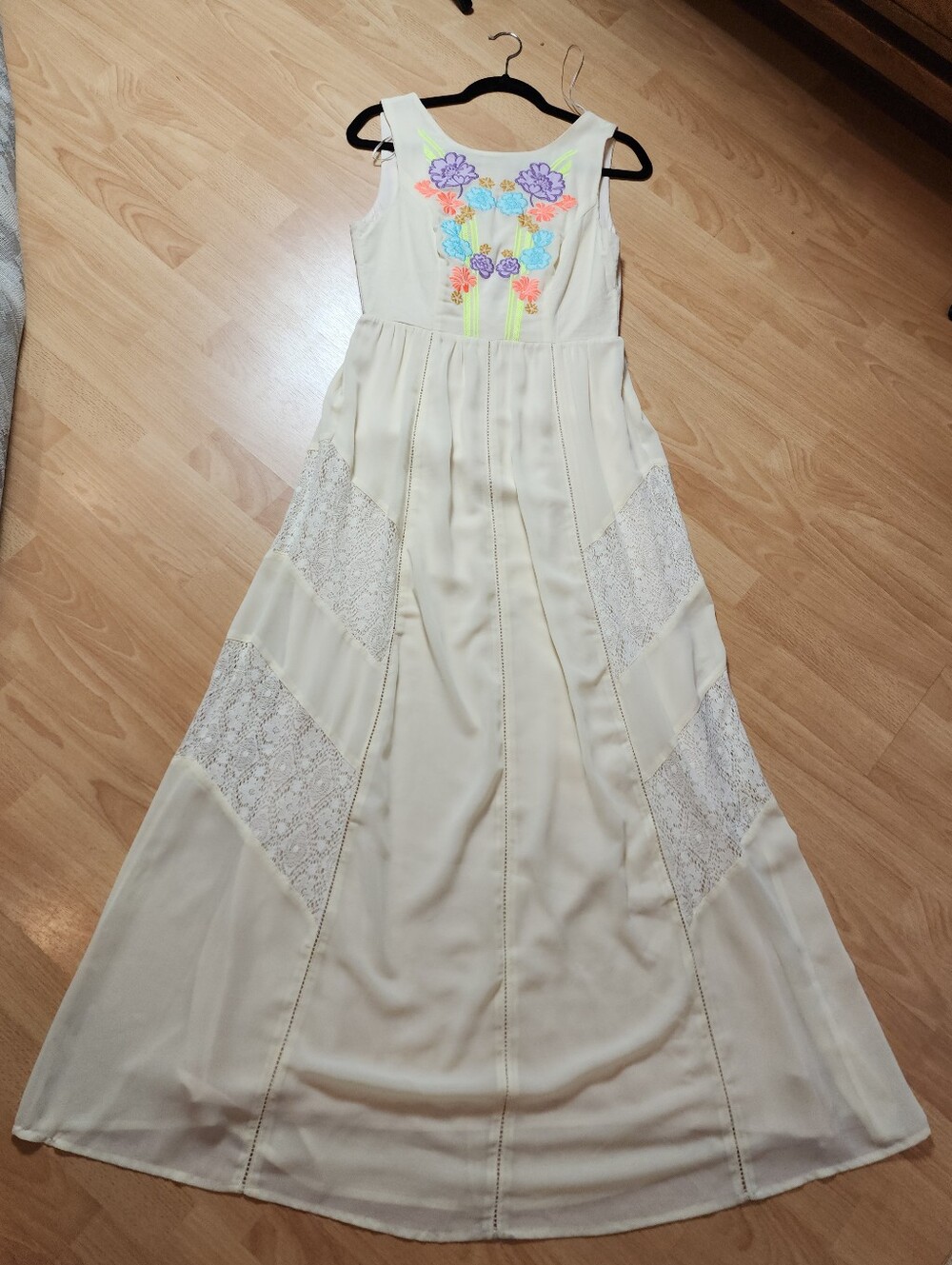 Champagne & Strawberry Cream Lace Inset Maxi Dress Embroidered Sleeveless Size 4